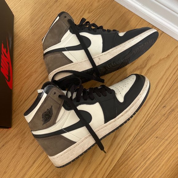 Nike Jordans Dark Mocha Size 7.5W - Picture 1 of 4